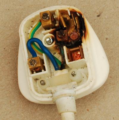 damaged plug due to poor connection