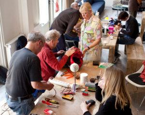 repair cafe fixing broken appliances